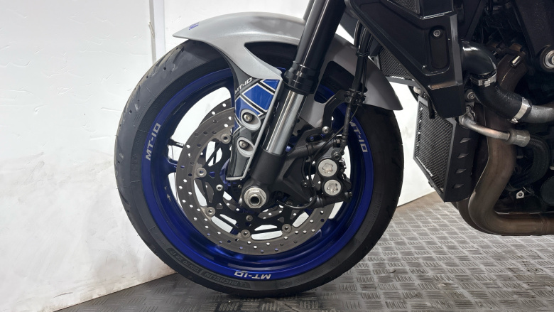 Yamaha Mt-10 (16MY)